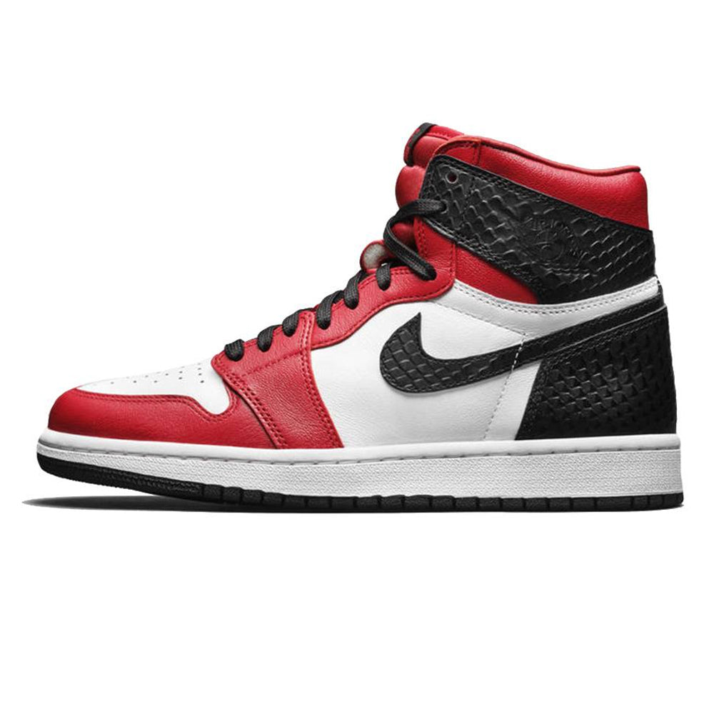 Air Jordan 1 Retro High 'Satin Snake Chicago' (W)